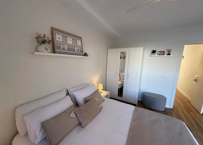 Apartamento Granada I 12 *