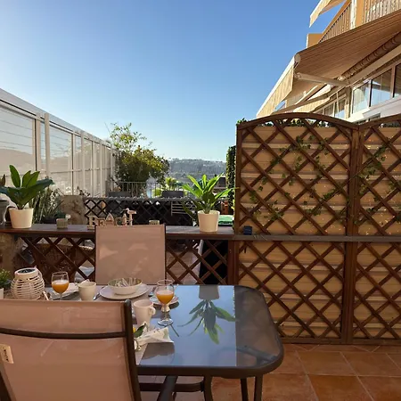 Granada 12 Apartament *